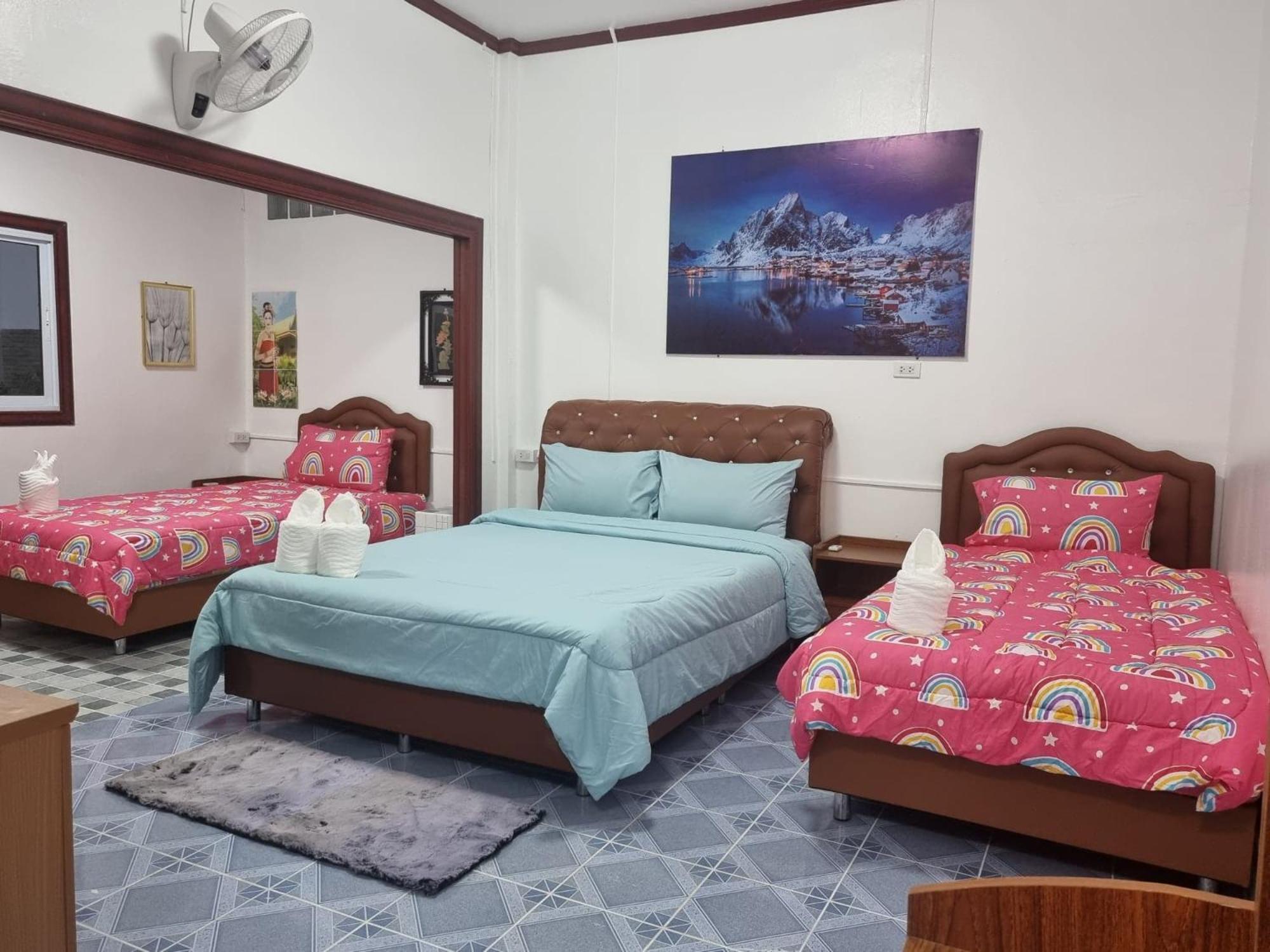 Baan Sabaijai Resort That Phanom Chambre photo